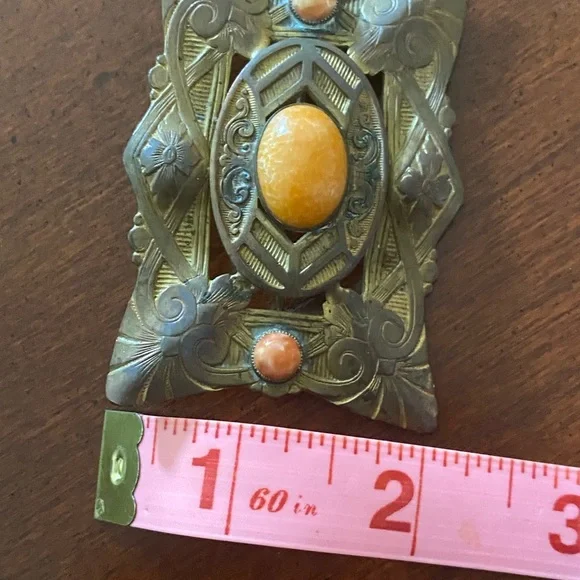 Antique brass and coral brooch - Picture 2 of 6